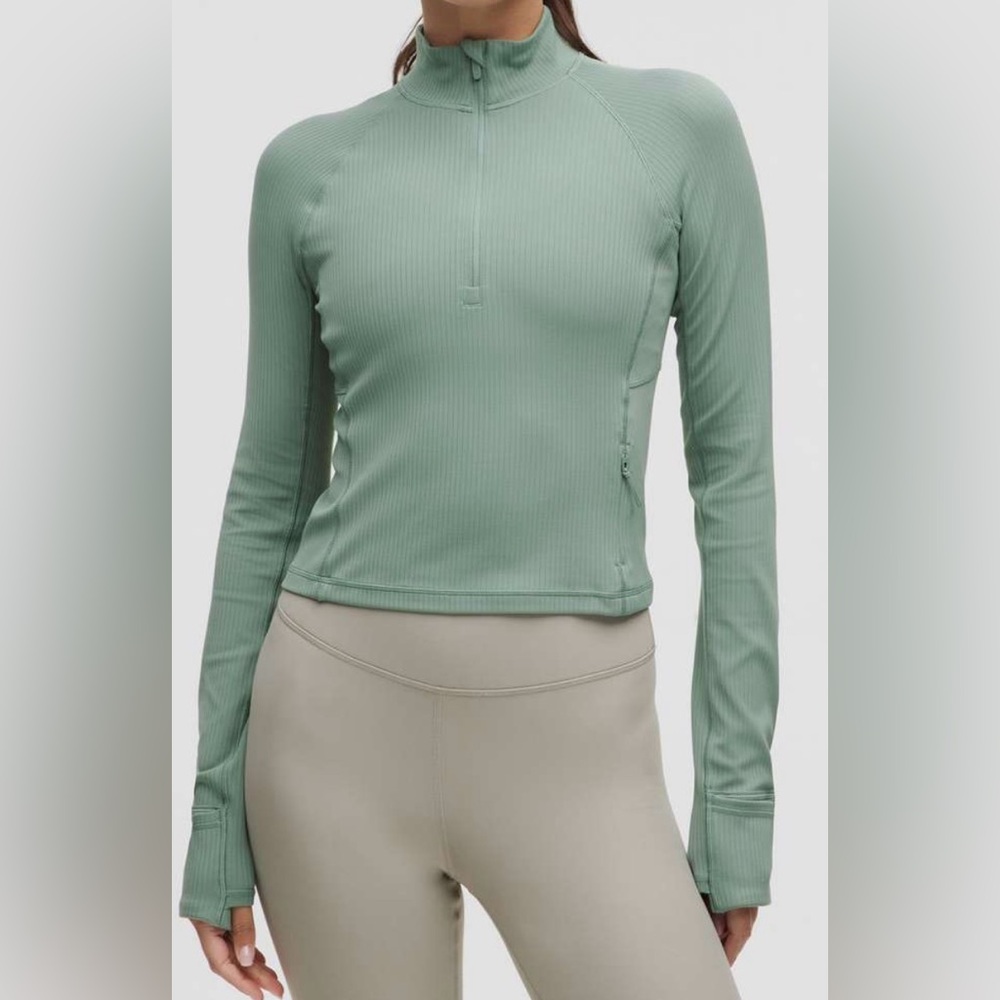 NWT lululemon it’s rulu ribbed cropped half zip